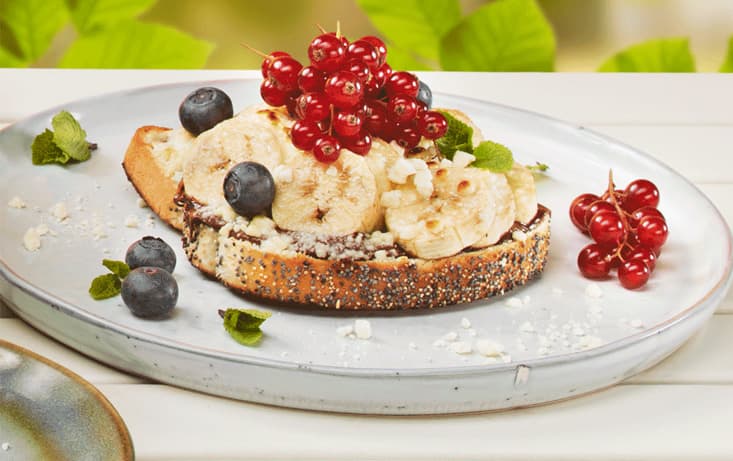 Toast med Banan & Bär - Pågen Roast ’n Toast - Recept | Pågen